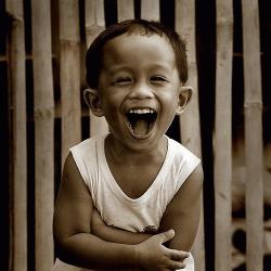 laughter is infectious jelentese magyarul